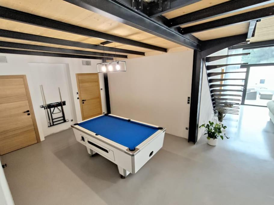 Industrial Luxury Nimes & Arles Villa Beaucaire  Eksteriør bilde